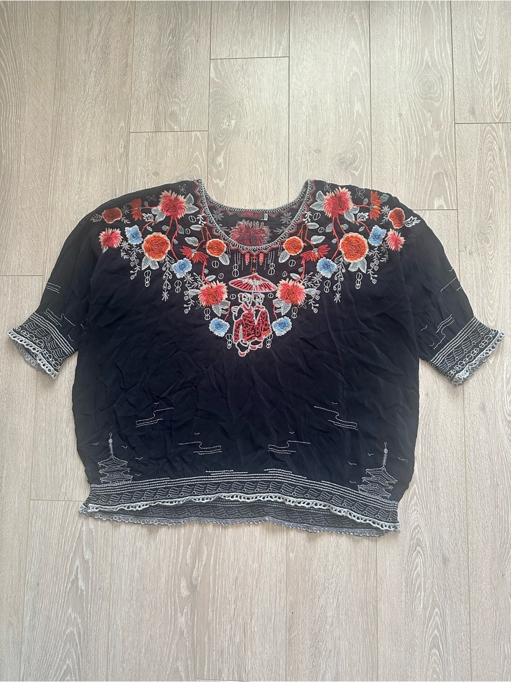 Johnny Was Top Women’s Hamayu Blouse Embroidered Floral Boho Relaxed Black Sz L